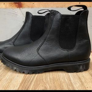 Dr. Marten Boots